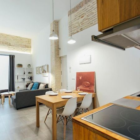 Amplio Apartamento De Diseno Precioso De Estilo Sevillano En Pleno Centro Exterior foto